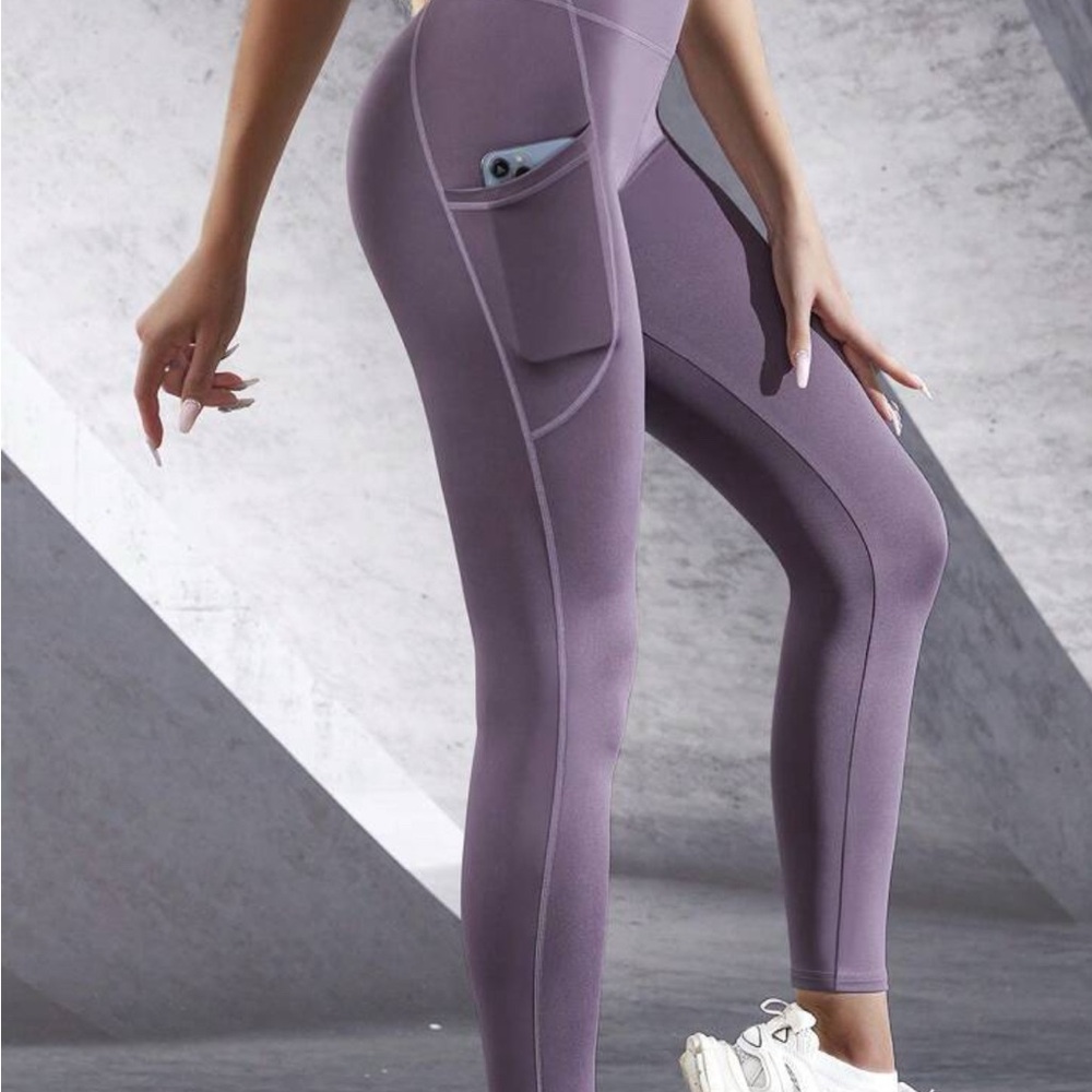 Women's Purple High-Waisted Leggings